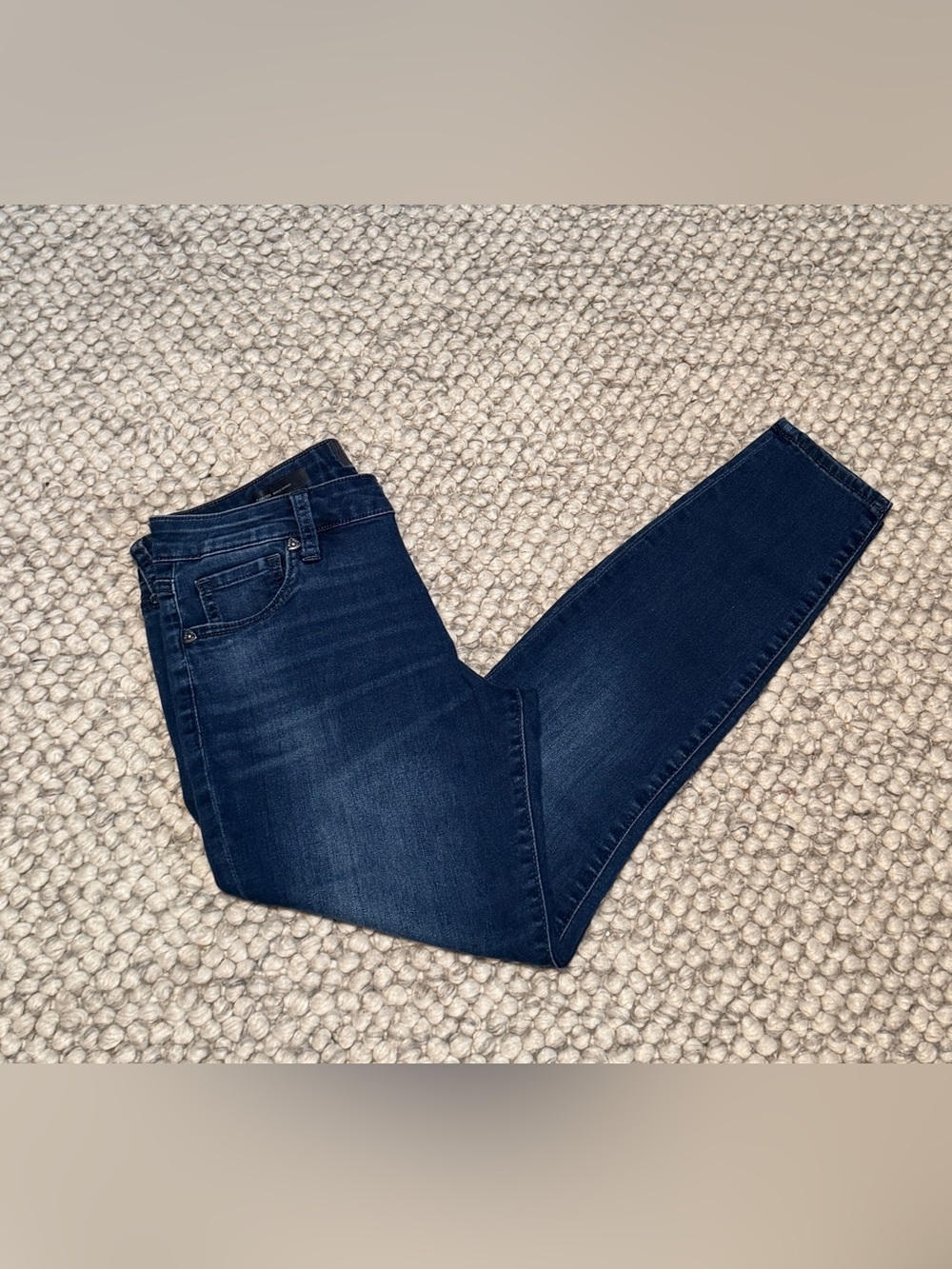 KUT from the Kloth Dakota Ankle Skinny Jeans